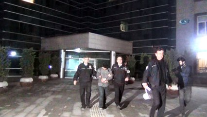 Karısını satırla döven şahıs tutuklandı