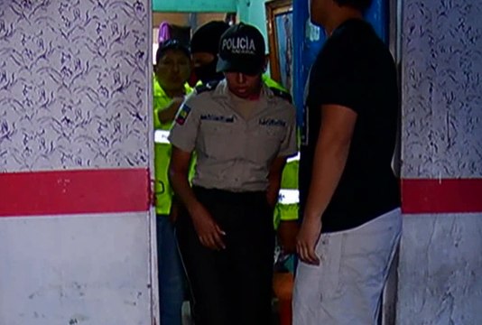 Se realiza un allanamiento en una vivienda dejando una persona detenida presuntamente por microtráfico