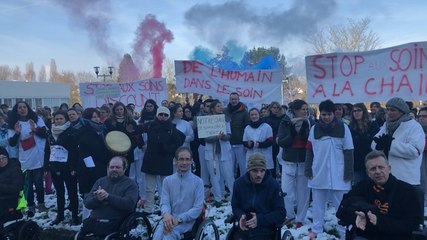 Manifestation au centre de l’Arche à Saint-Saturnin