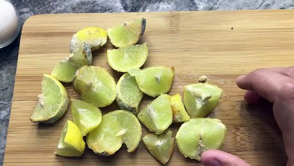 لو عندك الليمون عفن وباظ اياكي ترمية تعالي  اقولك تعملي بيه ايه!