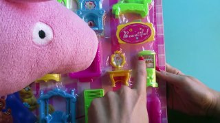 Peppa Pig gana dos REGALOS SORPRESA GIGANTES en un concurso de radio llenos de juguetes