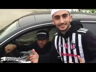 Lens'in Forma Girmesi İçin Dua Eden Genco ve Duruma Anlam Veremeyen Lens