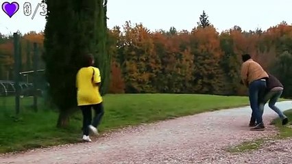Un homme agresse une femme dans un parc, mais L’horrible passivité des gens envers cette scène est à glacer le sang.
