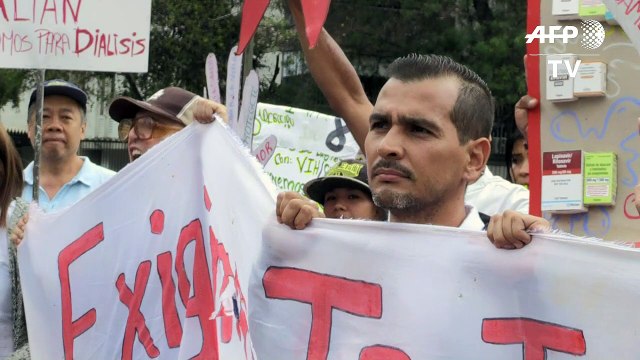 Pacientes crónicos venezolanos claman por fármacos