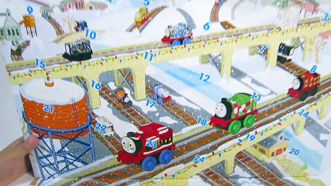 NEW 24 THOMAS AND FRIENDS MINIS CHRISTMAS THOMAS SANTA WINTER SNOW TRAINS