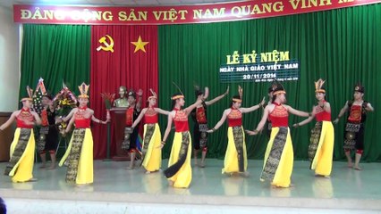 Văn nghệ chào mừng ngày Nhà giáo Việt Nam 20-11