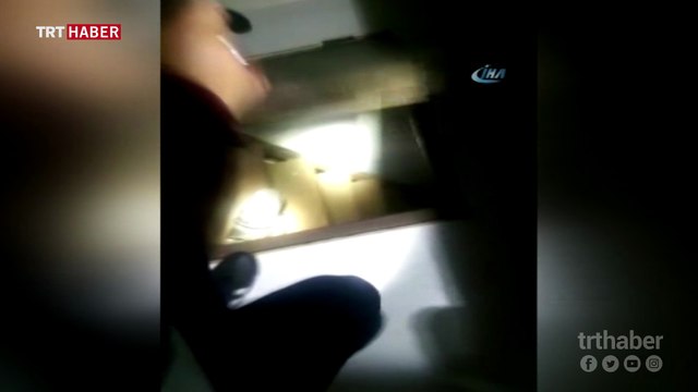 Yatak odasındaki gizli geçit kaçak sigaralara çıktı