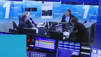 Les poids lourds pourraient de nouveau circuler "dans la soirée" à Paris
