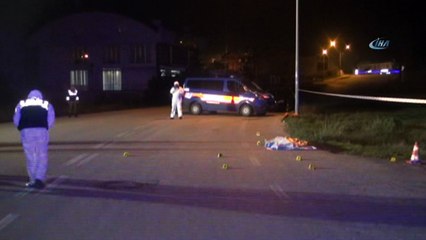 Suriyeli genç sokak ortasında öldürüldü