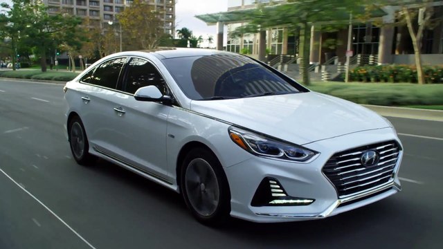 2018 Hyundai Sonata Hybrid Driving Video