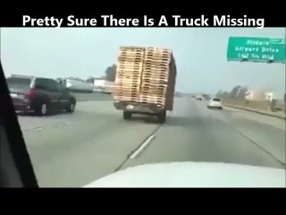 Une remorque avance seule sur autoroute sans camion ni chauffeur