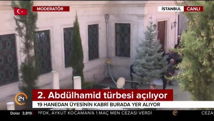 Türbe müze özelliğini de taşıyor