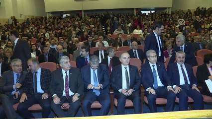 Bakan Özlü: 'Üniversitelerin bilimsel kapasitelerini artırmazsak teknoloji üretemeyiz' - İZMİR