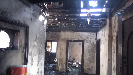 Evleri Yanan Duran Ailesi Yardım Bekliyor