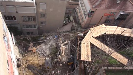 Pürtelaş Sakinleri Cihangir Camii'nin Silüetini Bozacak Binaya Karşı 1