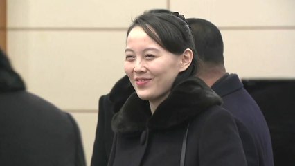 [영상] '먼저 앉으십시오' 자리 양보하는 김여정 / YTN