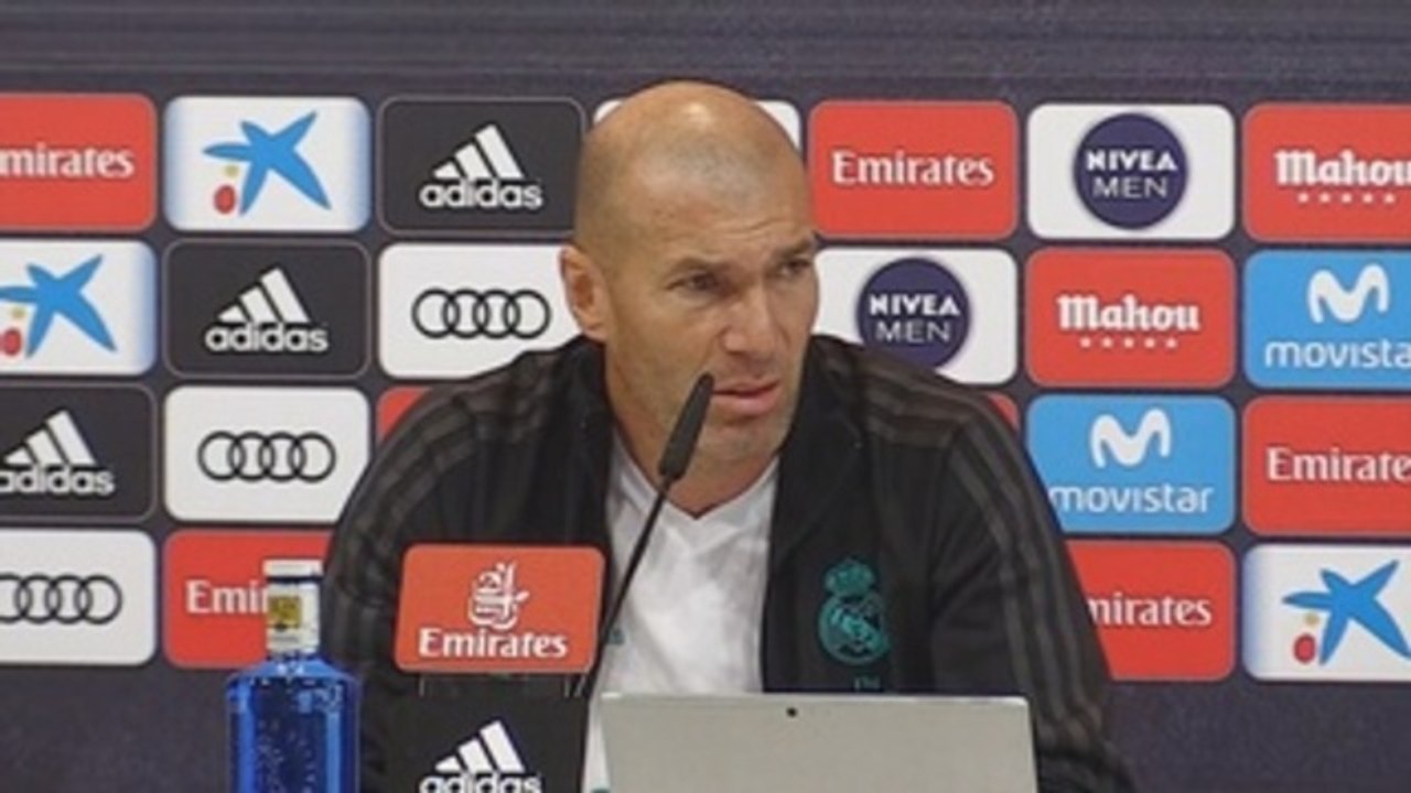Zidane: "Quiero a Isco y que se quede toda la vida aquí"