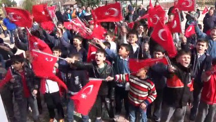 Beyşehir’de Cuma namazı çıkışında Afrin şehitleri için dua