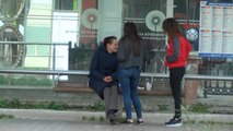 Antalya İş İçin Antalya'ya Gelen Rus Kadın Otobüs Durağında Yaşıyor