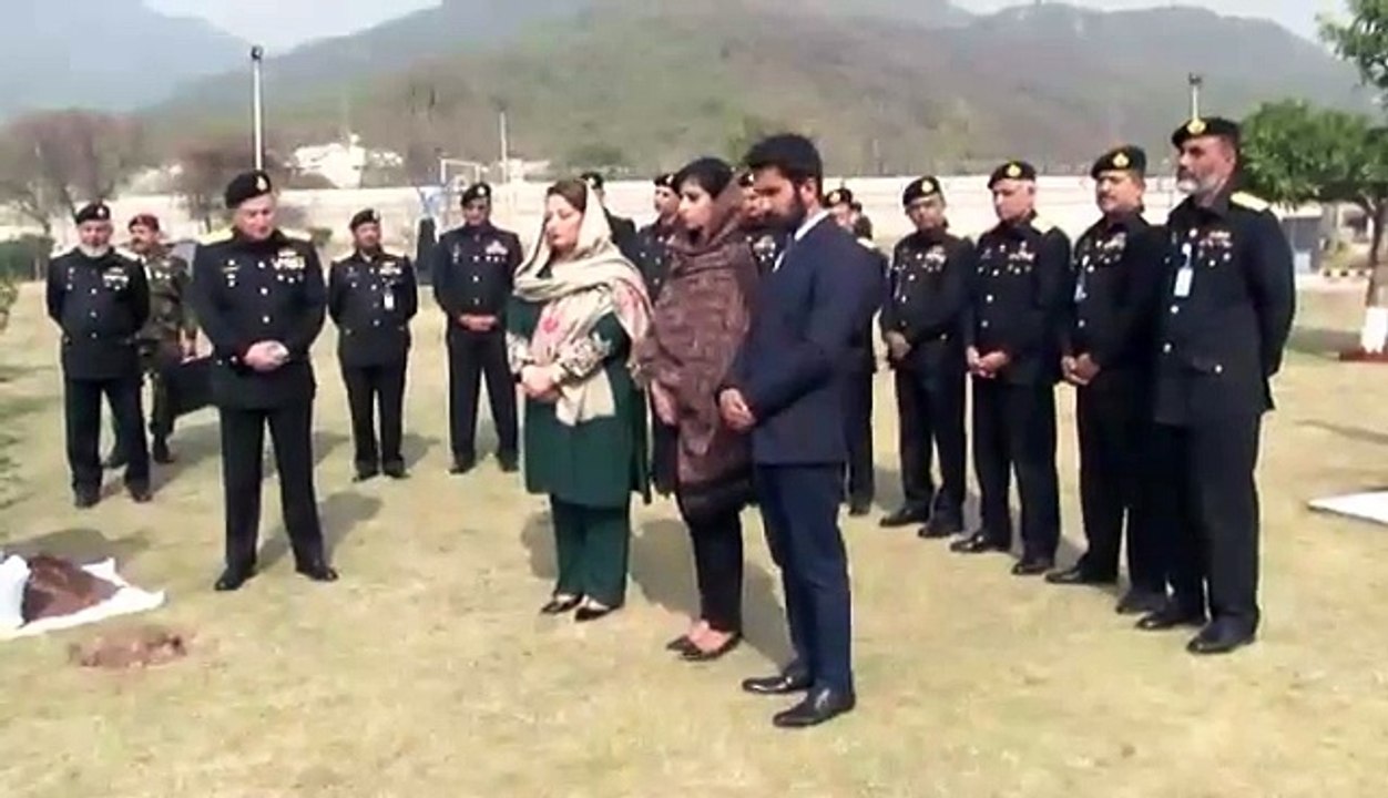 پاک بحریہ کے سربراہ ایڈمرل ظفر محمود عباسی نے شجر کاری مہم کا آغازکردیا