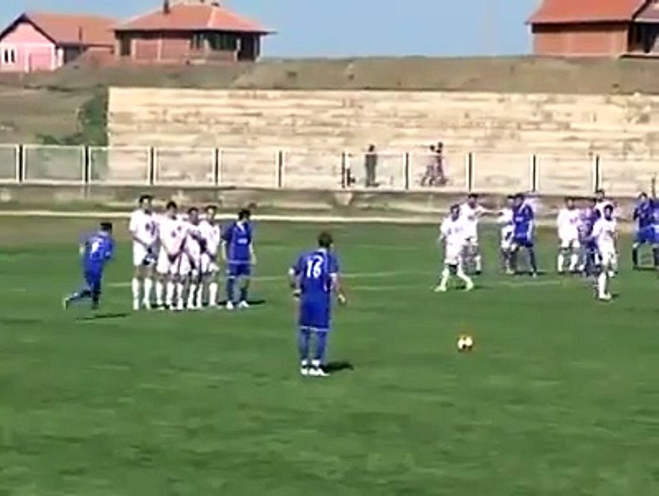 Goditje denimi qesharake
