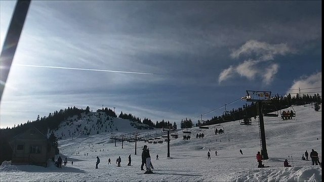 Huge Cigar Shaped UFO, Spotted Over Snoqualmie Pass, Washington