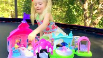 Little People Disney Princess Castle Playset W/ Ariel, Cinderella, Rapunzel, Aurora Dolls Toys