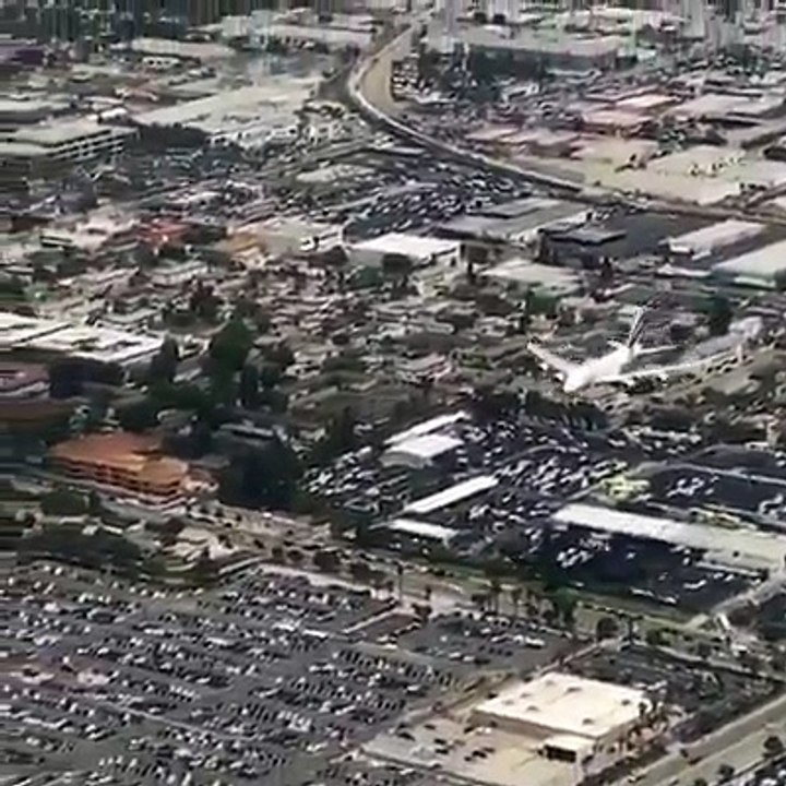 Emirates Airbus A380 beautiful landing