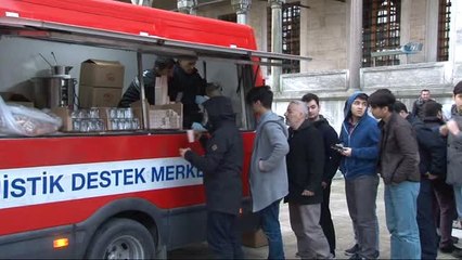 7 Ülkeden 40 Torunu Sultan 2'nci Abdülhamid Han'ın Kabrini Ziyaret Etti