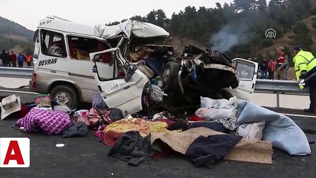 Kahramanmaraş�ta feci kaza: 8 ölü, 8 yaralı