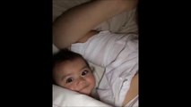 Quoi de plus adorable que ce bébé qui vous sourit au réveil...