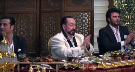 Ankaralı Turgut, Adnan Oktar'ın Düzenlediği Sıra Gecesinde Sahne Aldı