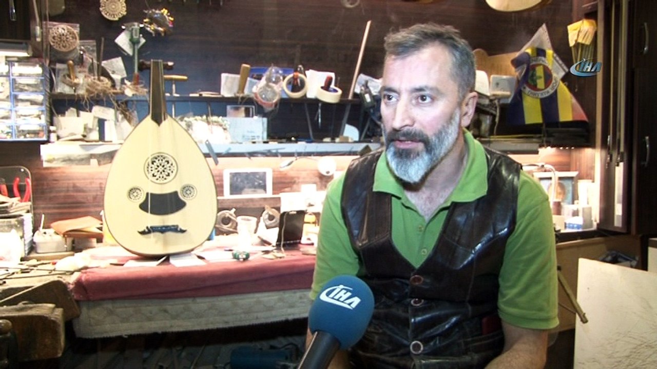 Ünlü lutiyer Ramazan Calay 23 yılda bin 600 ‘Ud’ yaptı