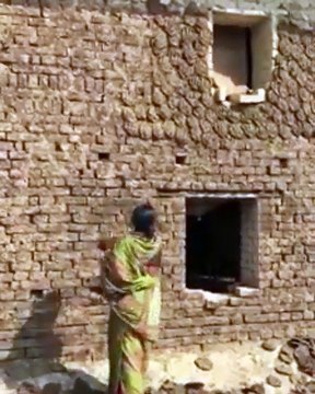 This is Desi Style - Very skill full lady