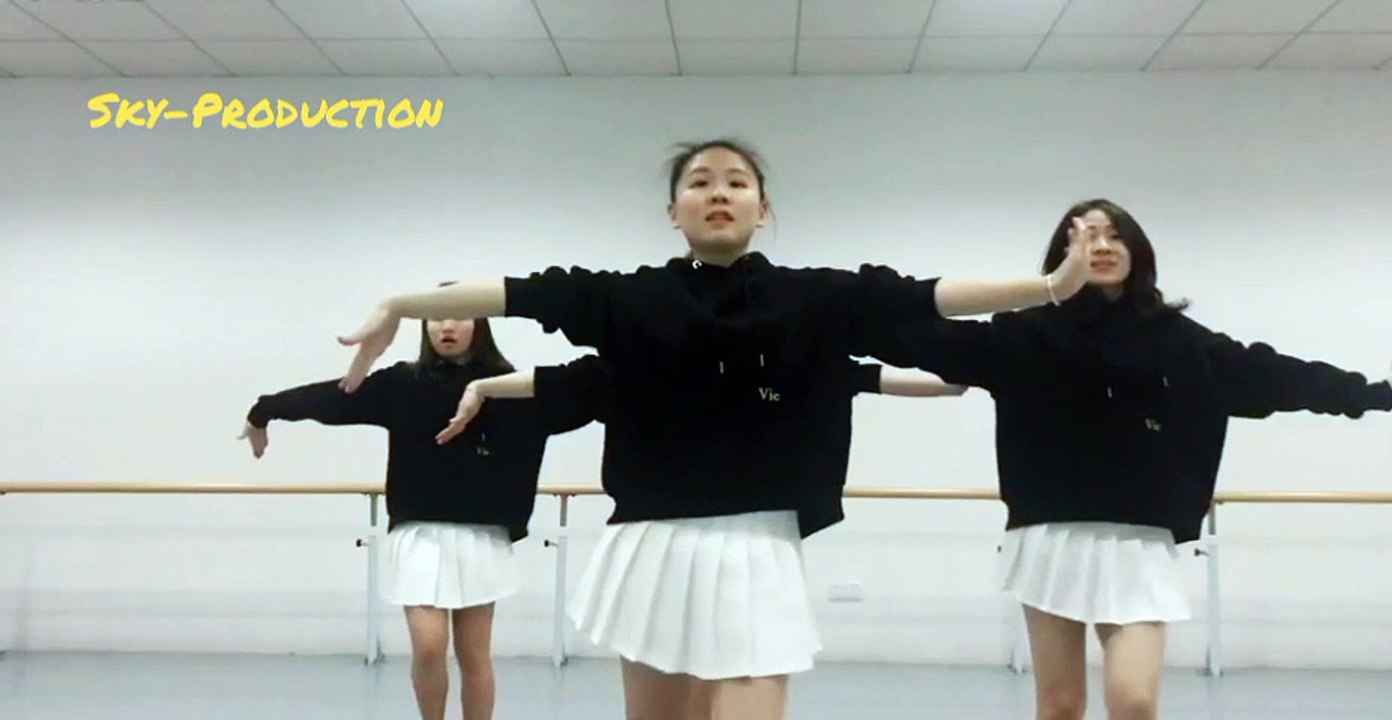 Chinese girls dance practice