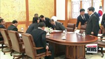 N. Korea's Kim Jong-un invites S. Korean president to Pyongyang in rare Blue House luncheon
