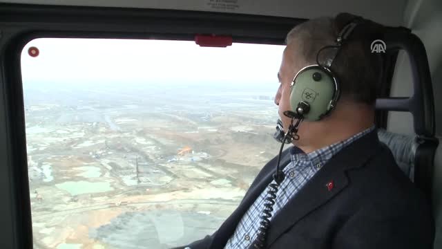 Bakan Arslan, İstanbul Yeni Havalimanı İnşaatını Havadan İnceledi