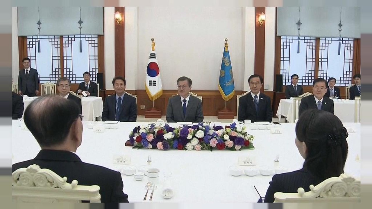 شاهد لقاء الرئيس الكوري الجنوبي بشقيقة زعيم كوريا الشمالية