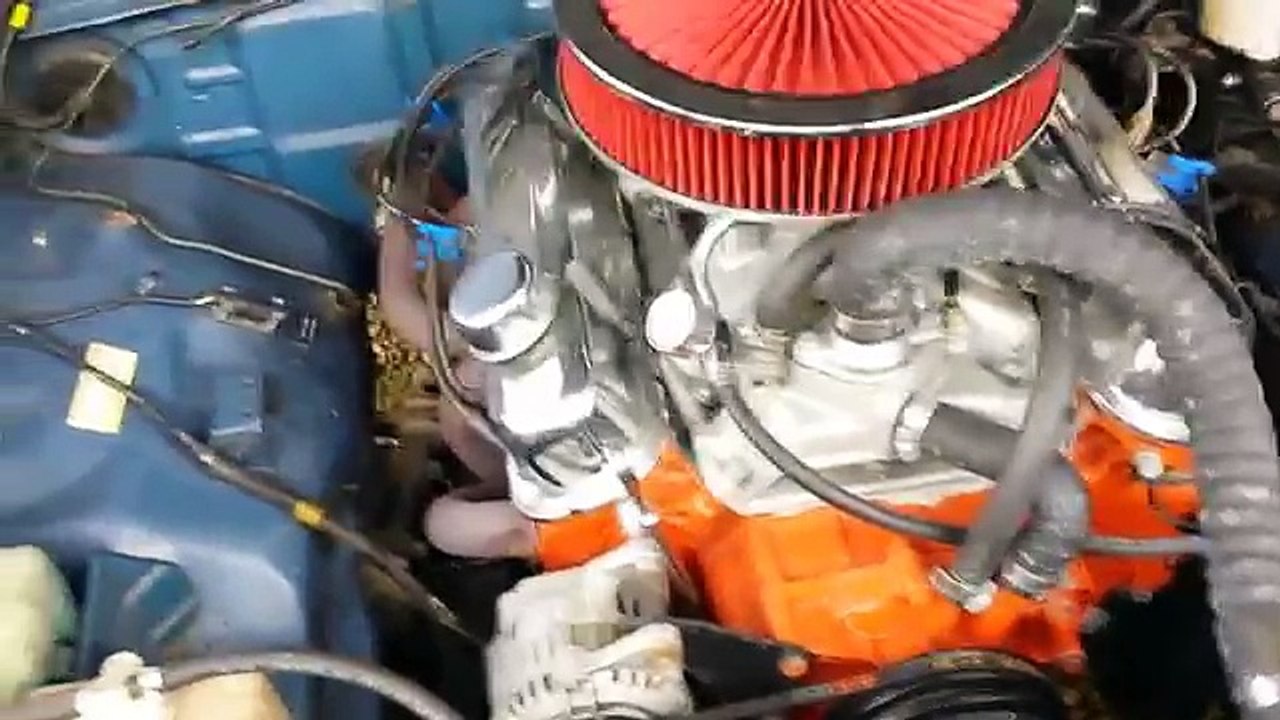 1989 Mitsubishi Mighty Max/D50 318 V8