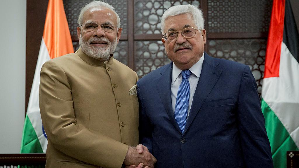 Video Modi da Abbas: prove tecniche di un nuovo asse?