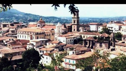 L'enfant Jesus pleure des larmes de sang - Teresa Musco