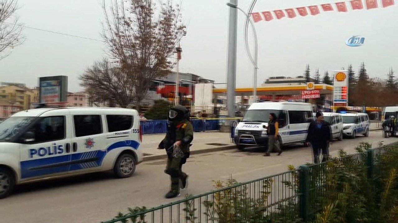 Çorum’da şüpheli çanta fünyeyle patlatıldı