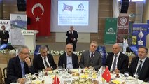 Bakan Elvan: 'Türkiye dururken teröristlerle işbirliğini tercih ettiler'