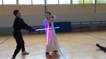 Un stage pour apprendre à manier le sabre laser