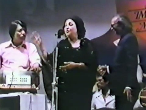 Noor Jehan Live - Mujh Say Pehli Si Muhabbat (1982)