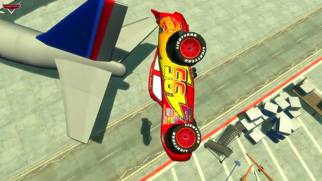 Lightning McQueen Mack Truck Chick Hicks Tow Mater Disney cars Airport furious ramp