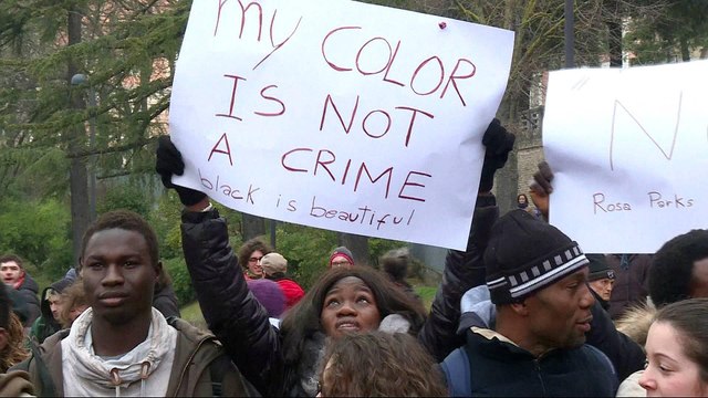 Italy: Anti-racism protest after migrant shooting