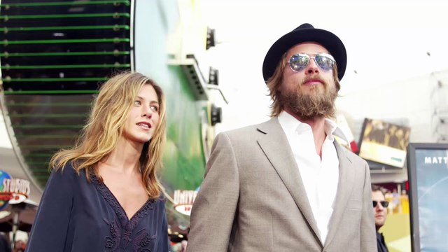 Jennifer Aniston a 49 ans : Retour sur sa mythique histoire d’amour avec Brad Pitt