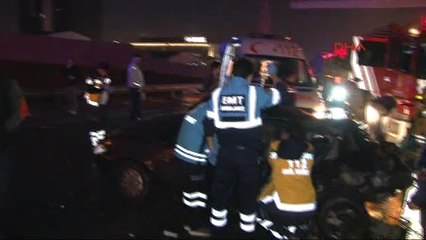 Tem'de Zincirleme Kaza: 2 Yaralı