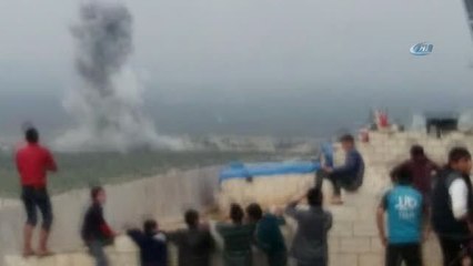 Savaş Uçakları Bomba Yağdırdı Suriyeliler Sevindi